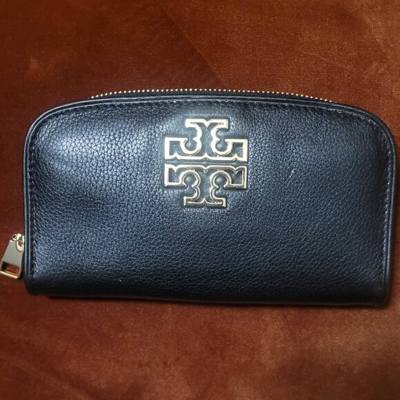 BRAND NEW TORY BURCH WALLET! TAGS STLL ATTACHED - Picture 1 of 6